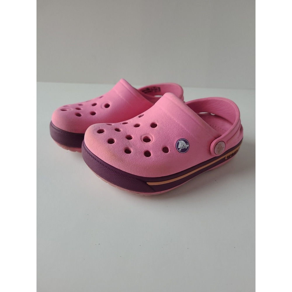 Pink Crocs Bands (S. 6/7C) pink‎ sandals